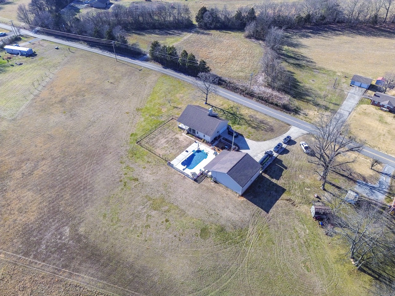 182 Old Camargo Road Fayetteville, TN 37334 - Photo 50 of 59 an aerial view of a house with a yard and lake view