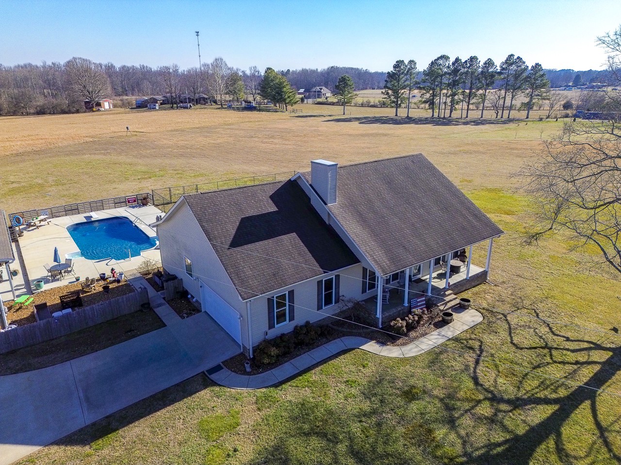 182 Old Camargo Road Fayetteville, TN 37334 - Photo 54 of 59 an aerial view of a house with a lake view