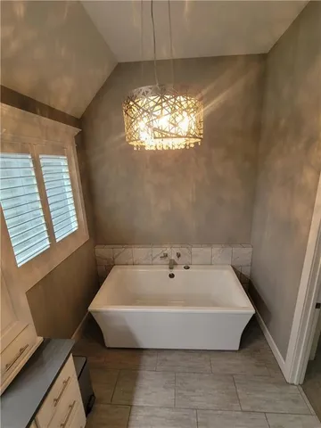 $620,000 | 6549 North Whitetail Way, Parkville, MO 64152