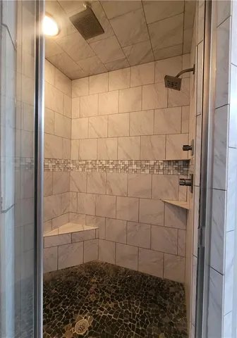 $620,000 | 6549 North Whitetail Way, Parkville, MO 64152