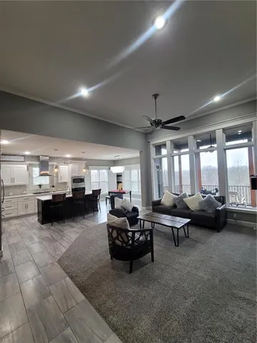 $620,000 | 6549 North Whitetail Way, Parkville, MO 64152