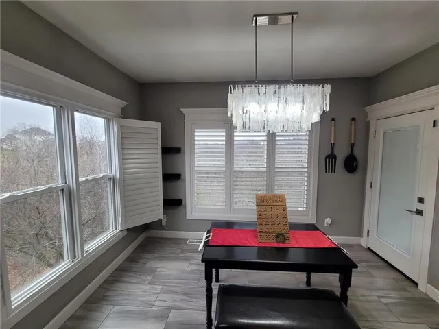 $620,000 | 6549 North Whitetail Way, Parkville, MO 64152