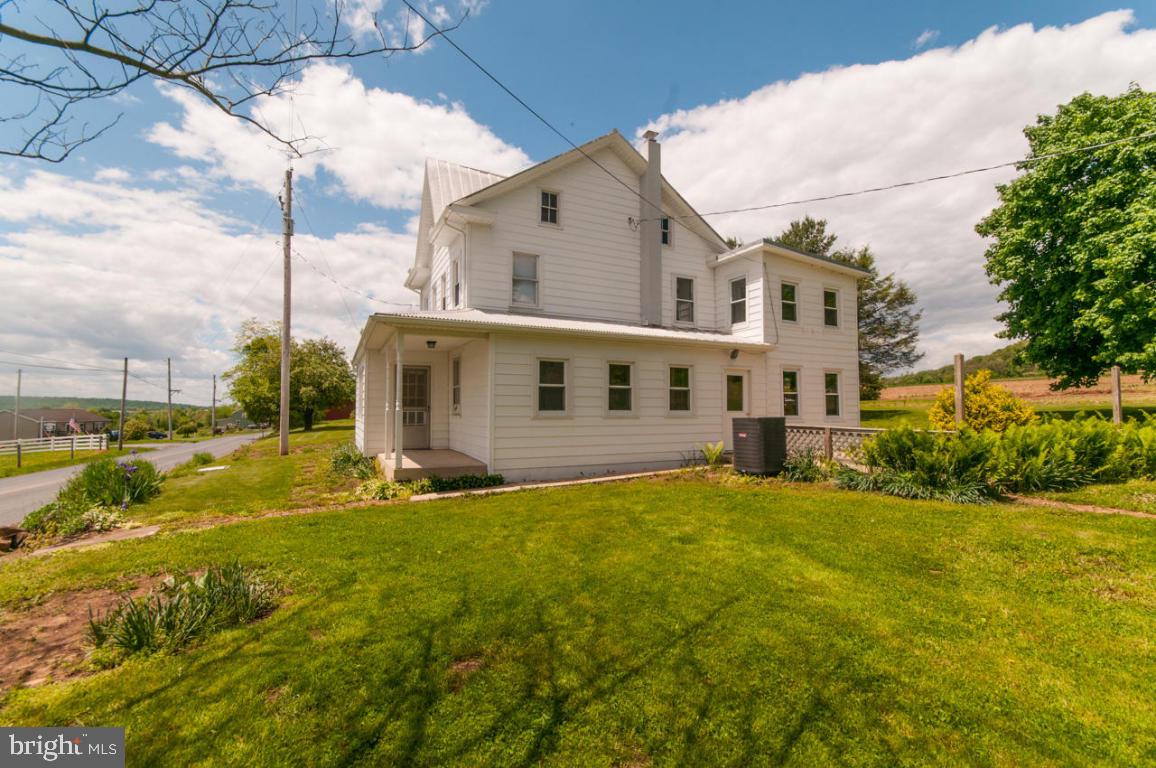 875 Galen Hall Road Reinholds, PA 17569 - Photo 3 of 36 Gallery Image 3