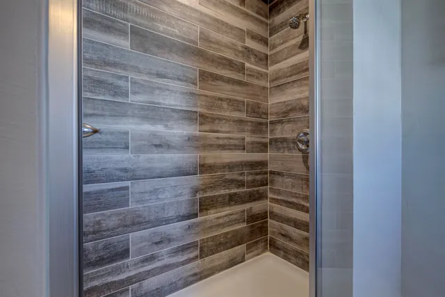 $549,900 | 2911 East Aquamarine Avenue, Appleton, WI 54913