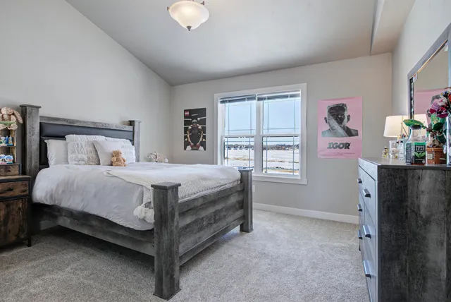 $549,900 | 2911 East Aquamarine Avenue, Appleton, WI 54913