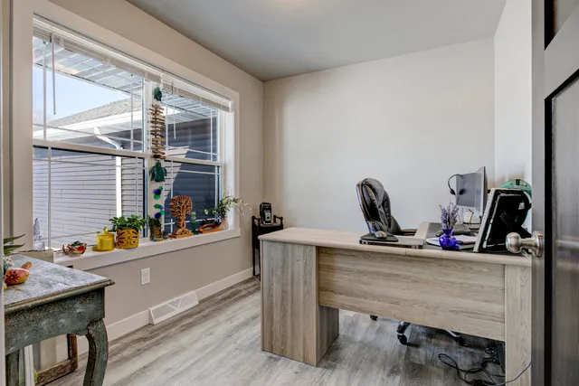 $549,900 | 2911 East Aquamarine Avenue, Appleton, WI 54913