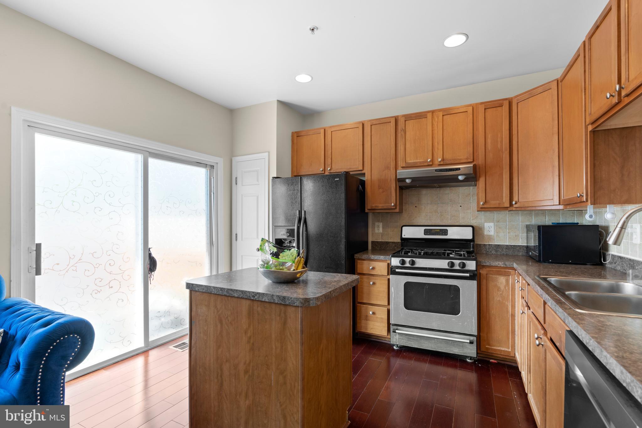 9701 Luguna Road Baltimore, MD 21220 - Photo 6 of 30 Kitchen