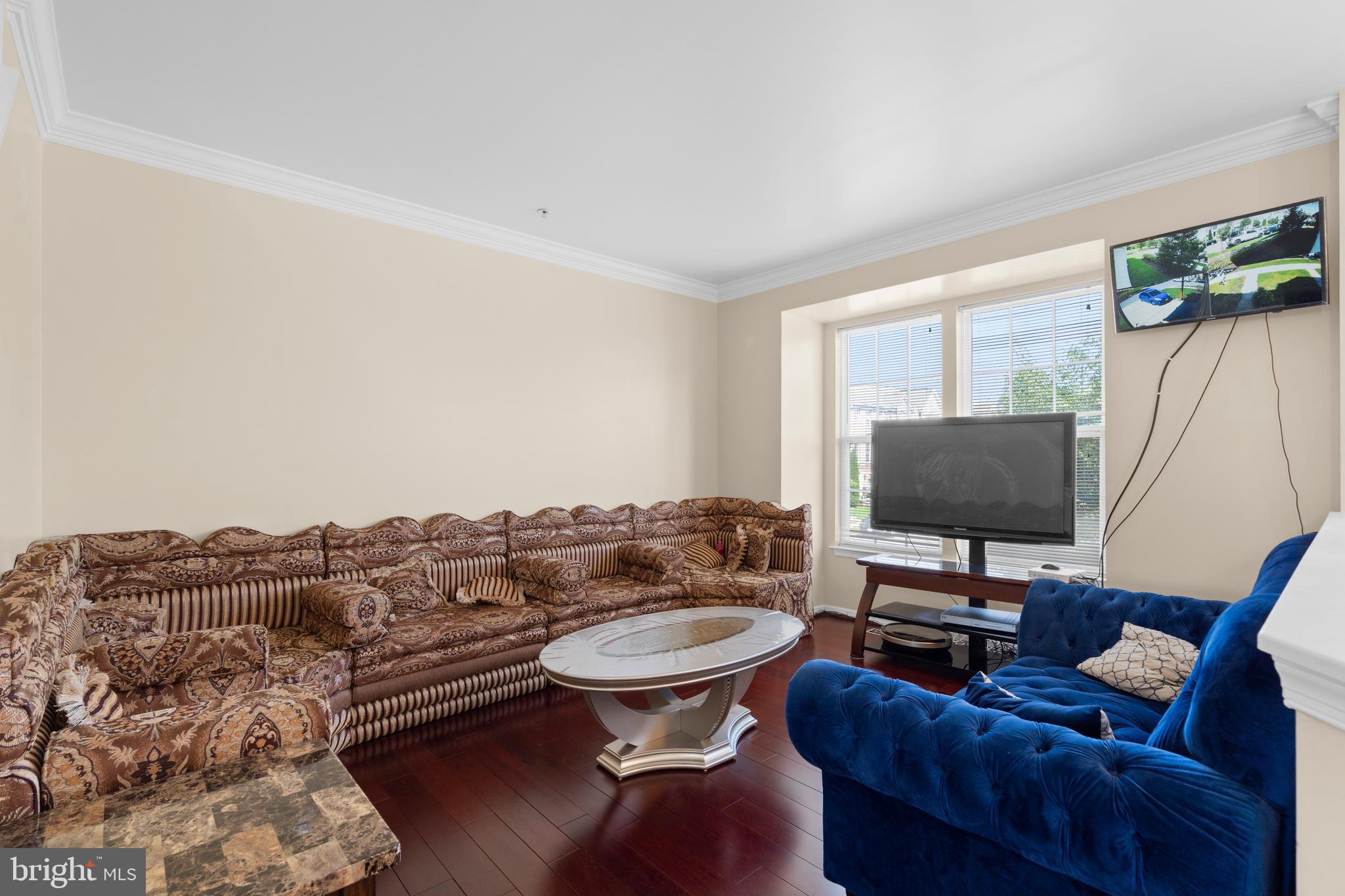 9701 Luguna Road Baltimore, MD 21220 - Photo 8 of 30 Family Room