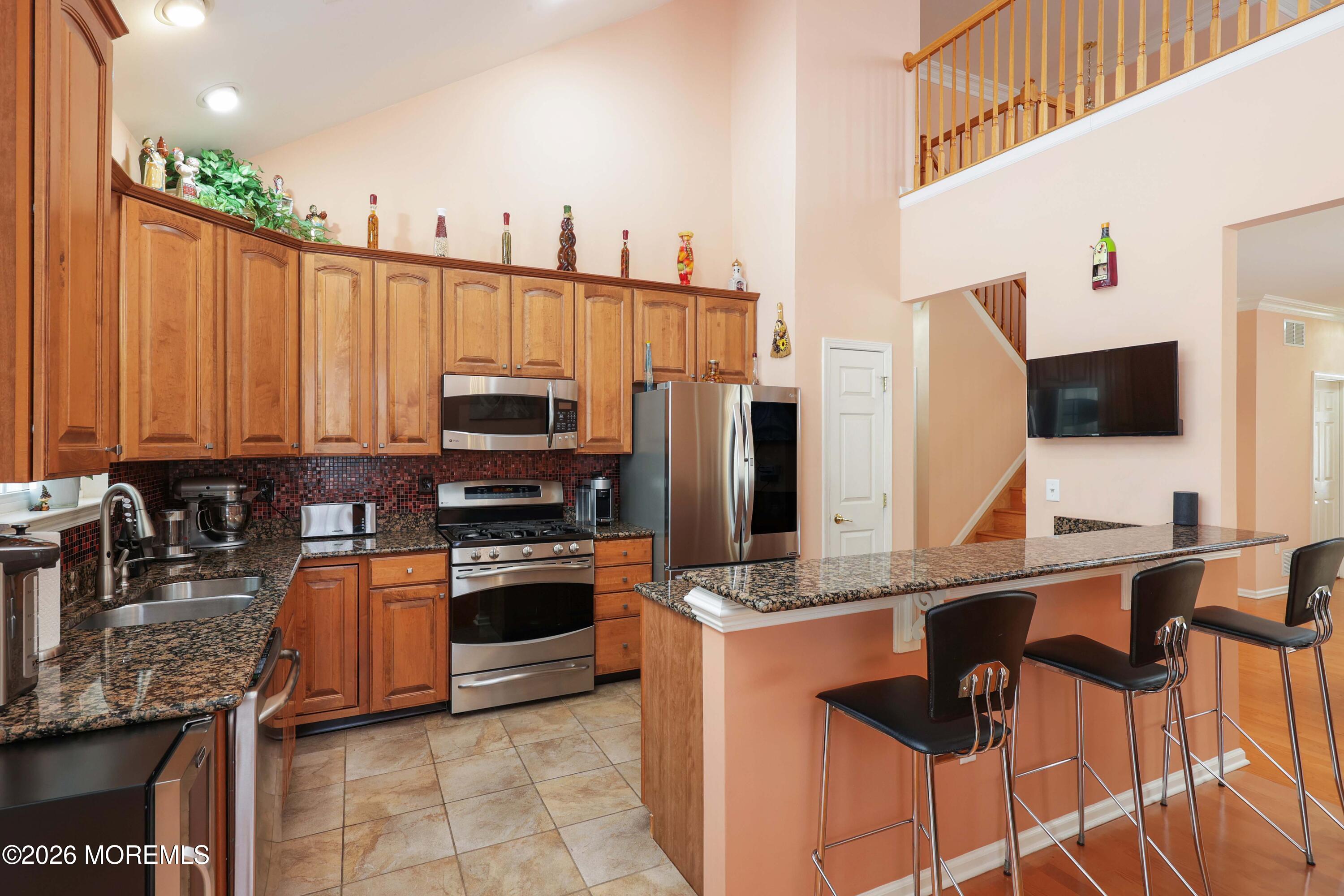 7 Hartack Road Manalapan, NJ 07726 - Photo 12 of 52 758A3373