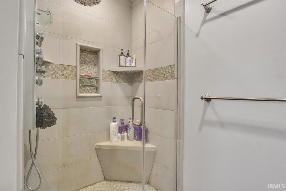 7544 Upper Meadow Road Newburgh, IN 47630 - Photo 19 of 28