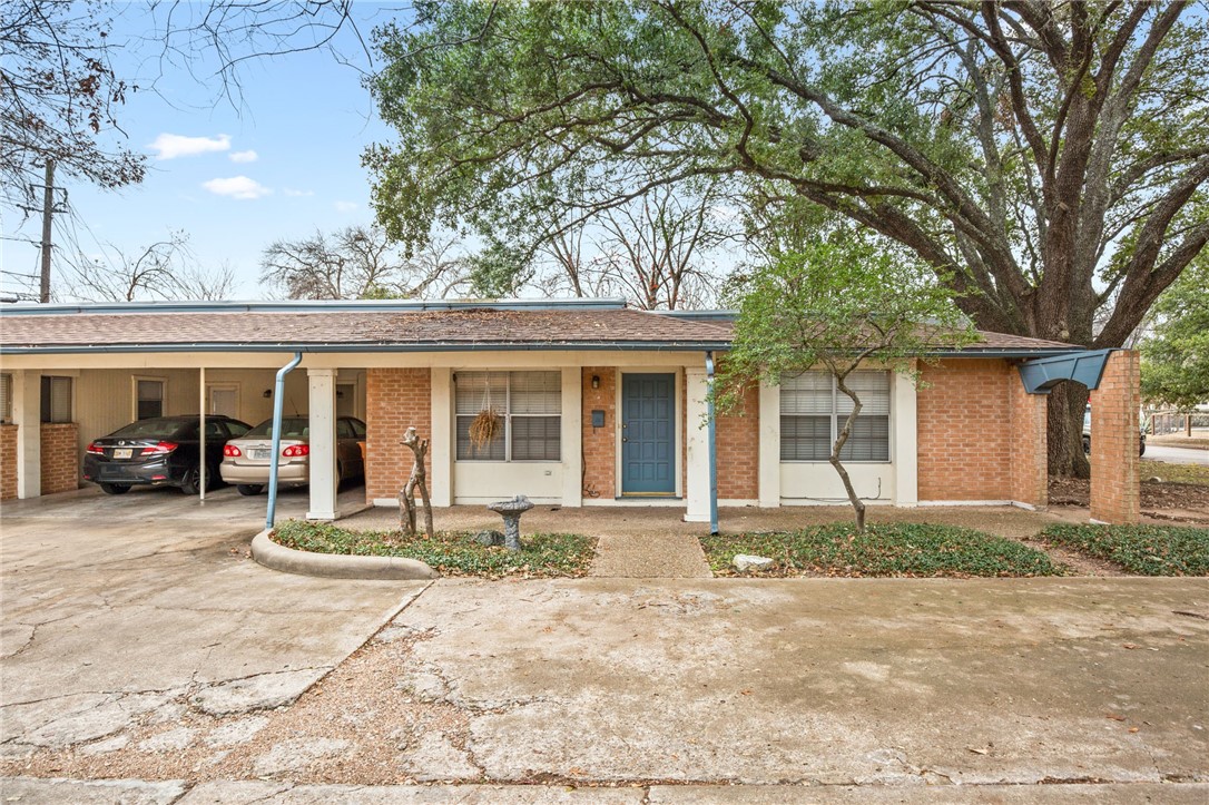 2802 St Edwards Circle, Unit B Austin, TX 78704 - Photo 1 of 1 front view of a house