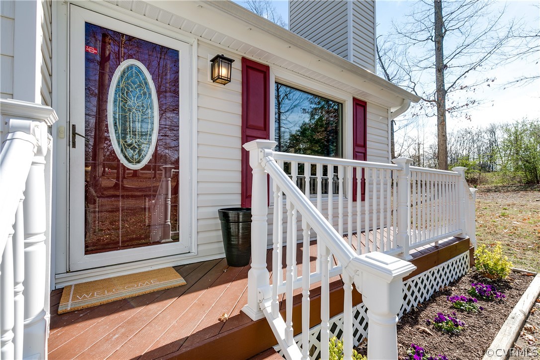 13835 Happy Hill Road Chester, VA 23831 - Photo 4 of 35 a view of entryway with interior