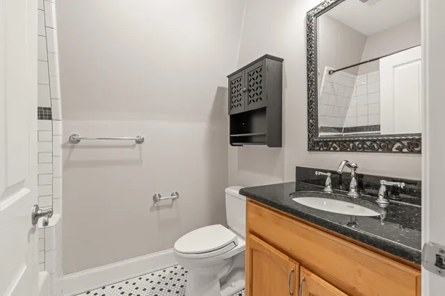 $2,650 | 291 Edmund Place, Unit 3, Detroit, MI 48201