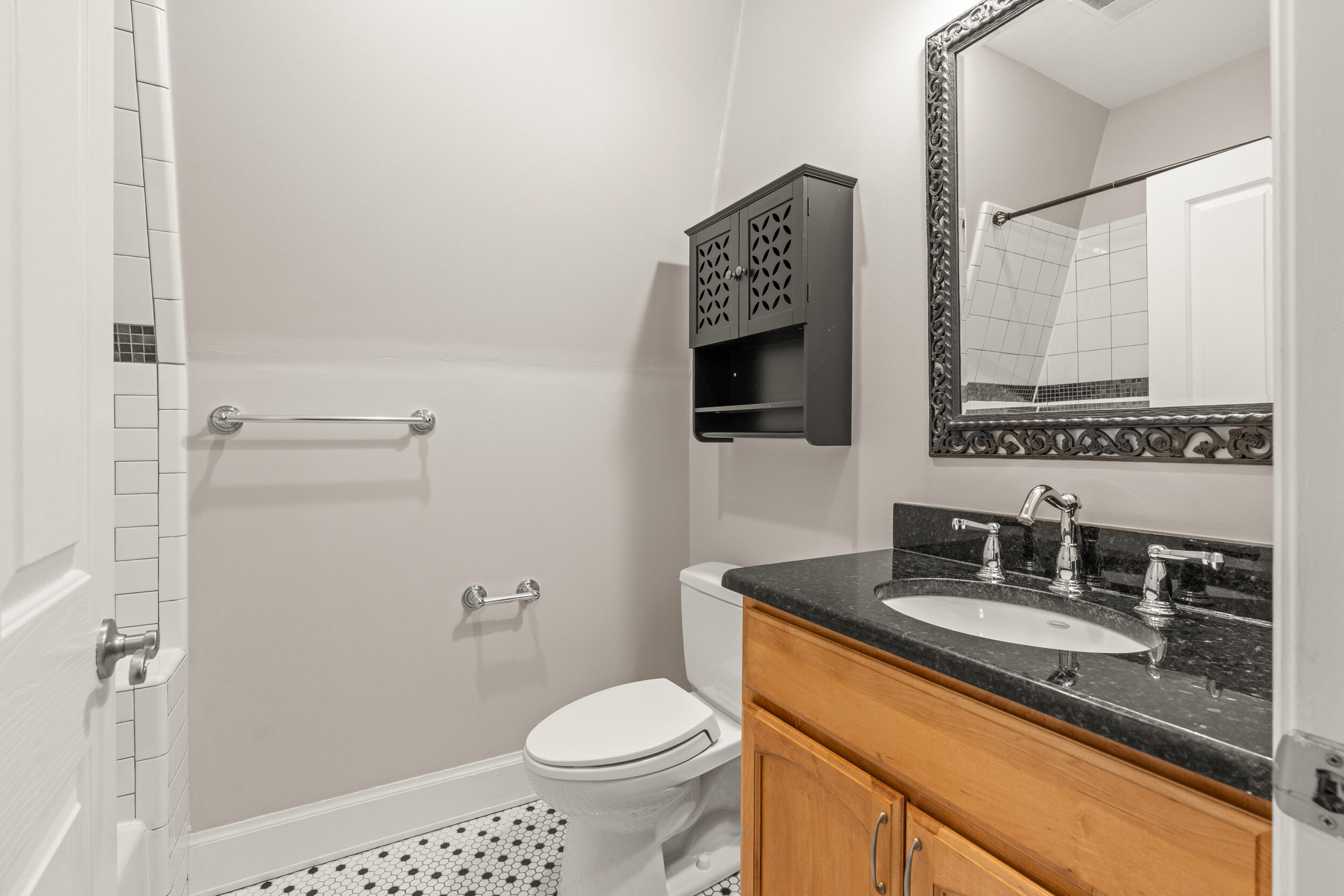 291 Edmund Place, Unit 3 Detroit, MI 48201 - Photo 15 of 23 073