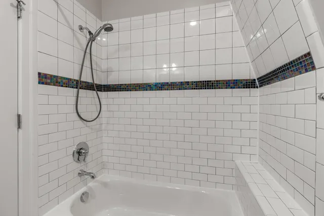 $2,650 | 291 Edmund Place, Unit 3, Detroit, MI 48201