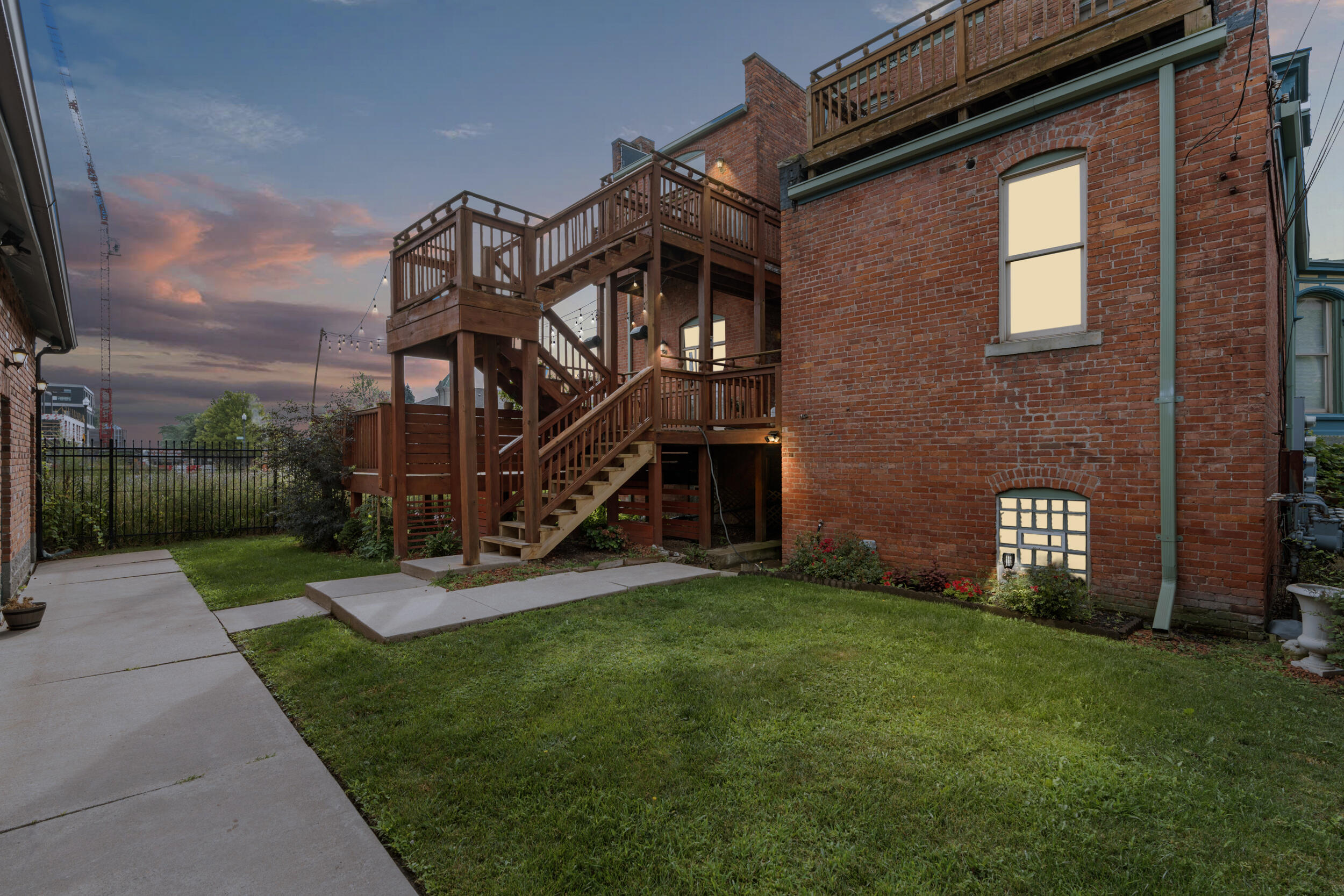 291 Edmund Place, Unit 3 Detroit, MI 48201 - Photo 18 of 23 113_1