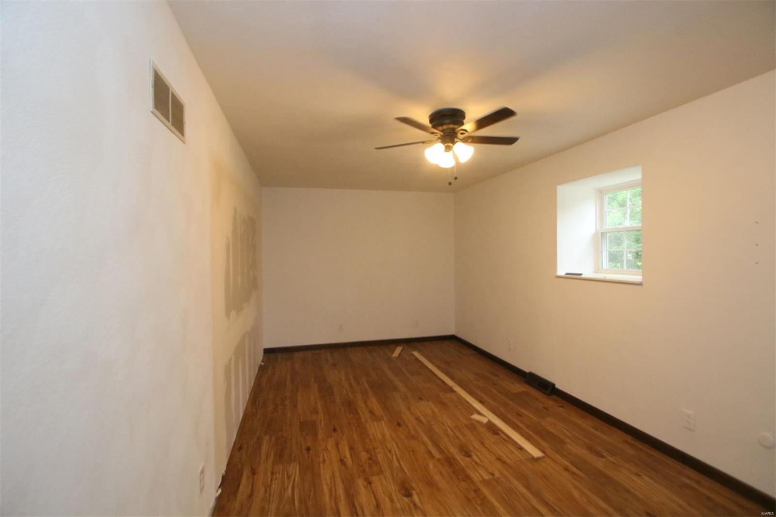 672 Troy O'Fallon Road Troy, IL 62294 - Photo 30 of 48