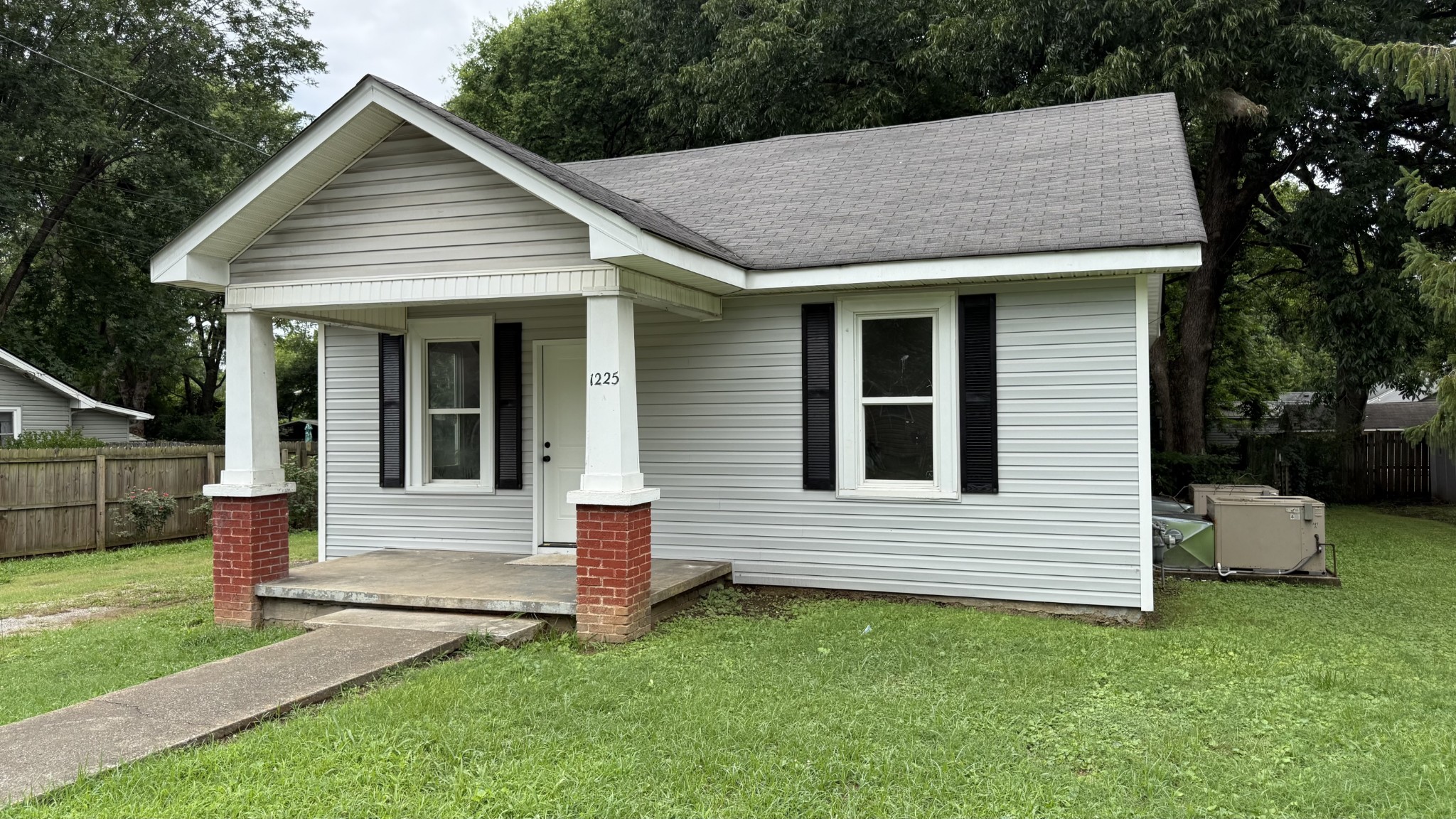 1225 North Spring Street, Unit B Murfreesboro, TN 37130 - Photo 7 of 21