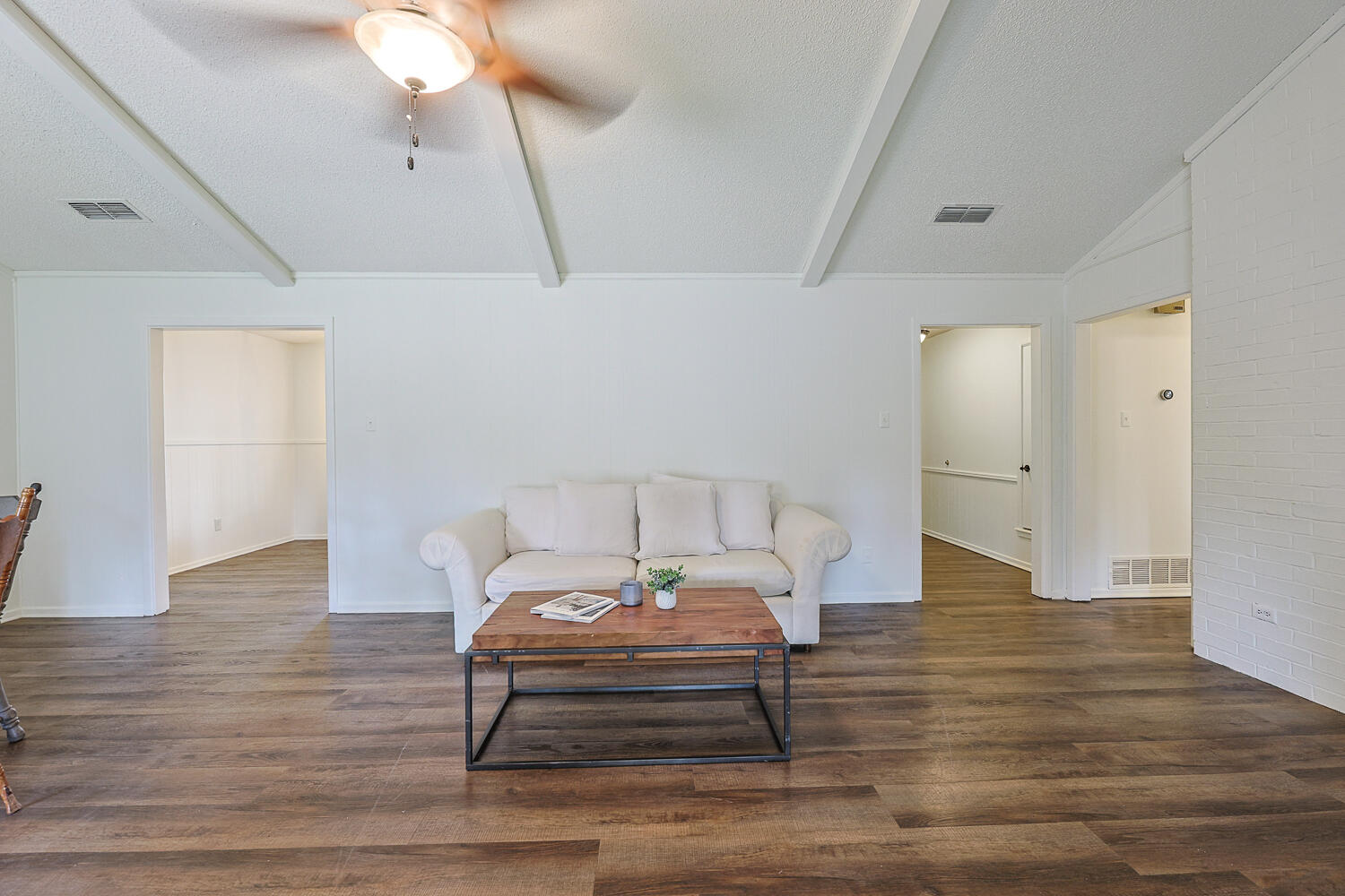 5711 74th Street Lubbock, TX 79424 - Photo 12 of 53 Living Area