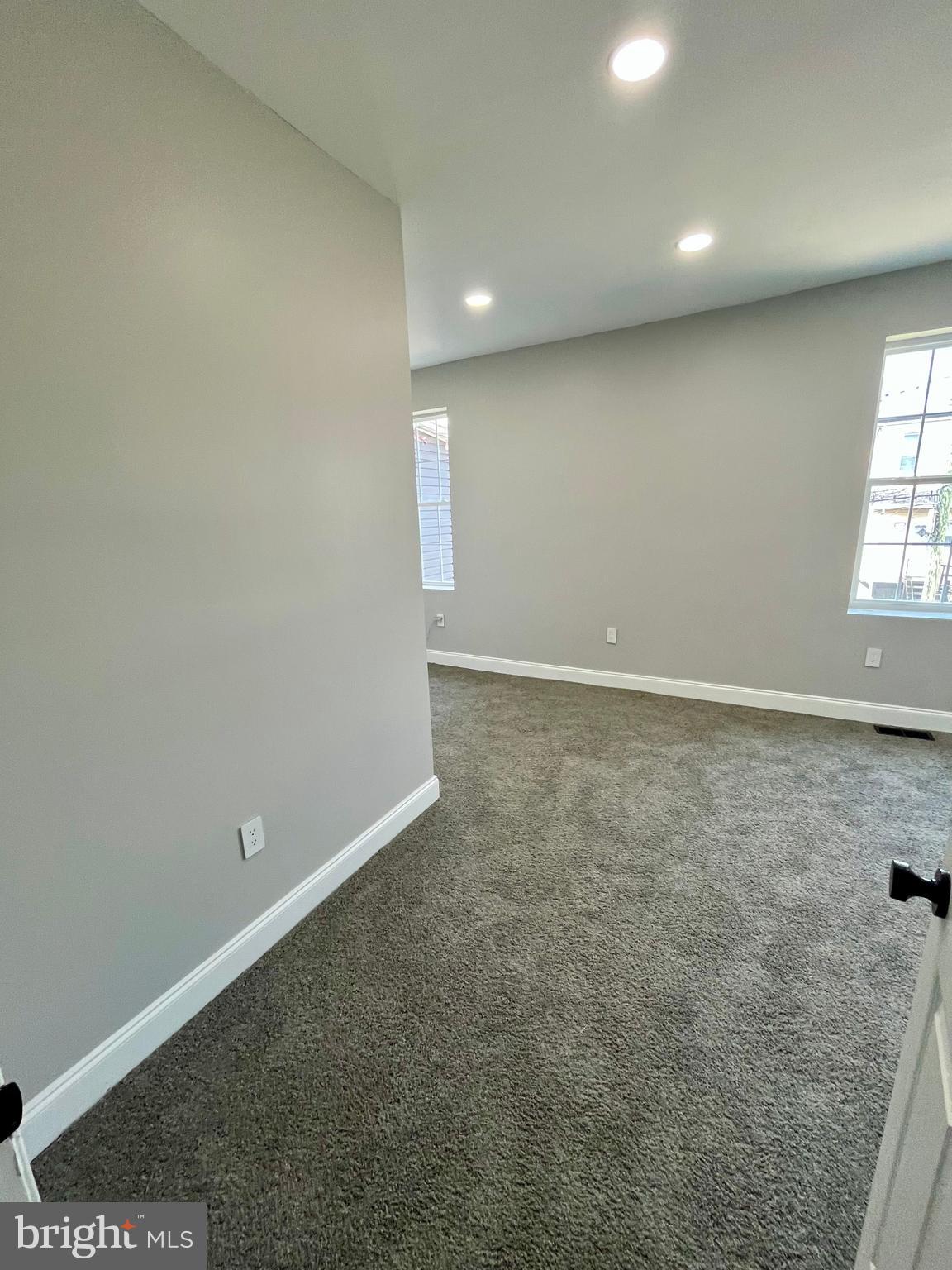 1530 Appleton Street Baltimore, MD 21217 - Photo 18 of 38