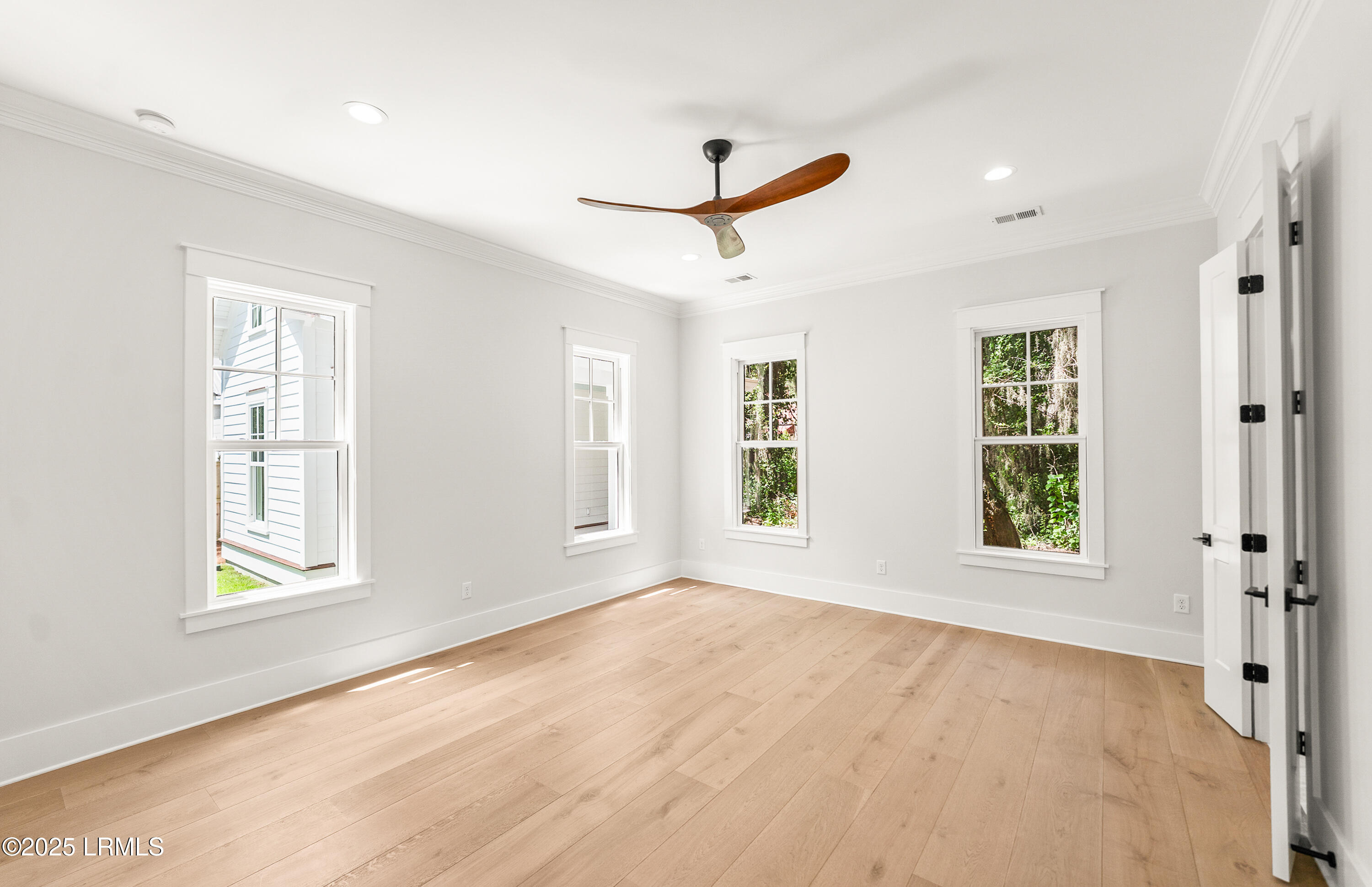 902 Harrington Street Beaufort, SC 29902 - Photo 16 of 35 DSC00931