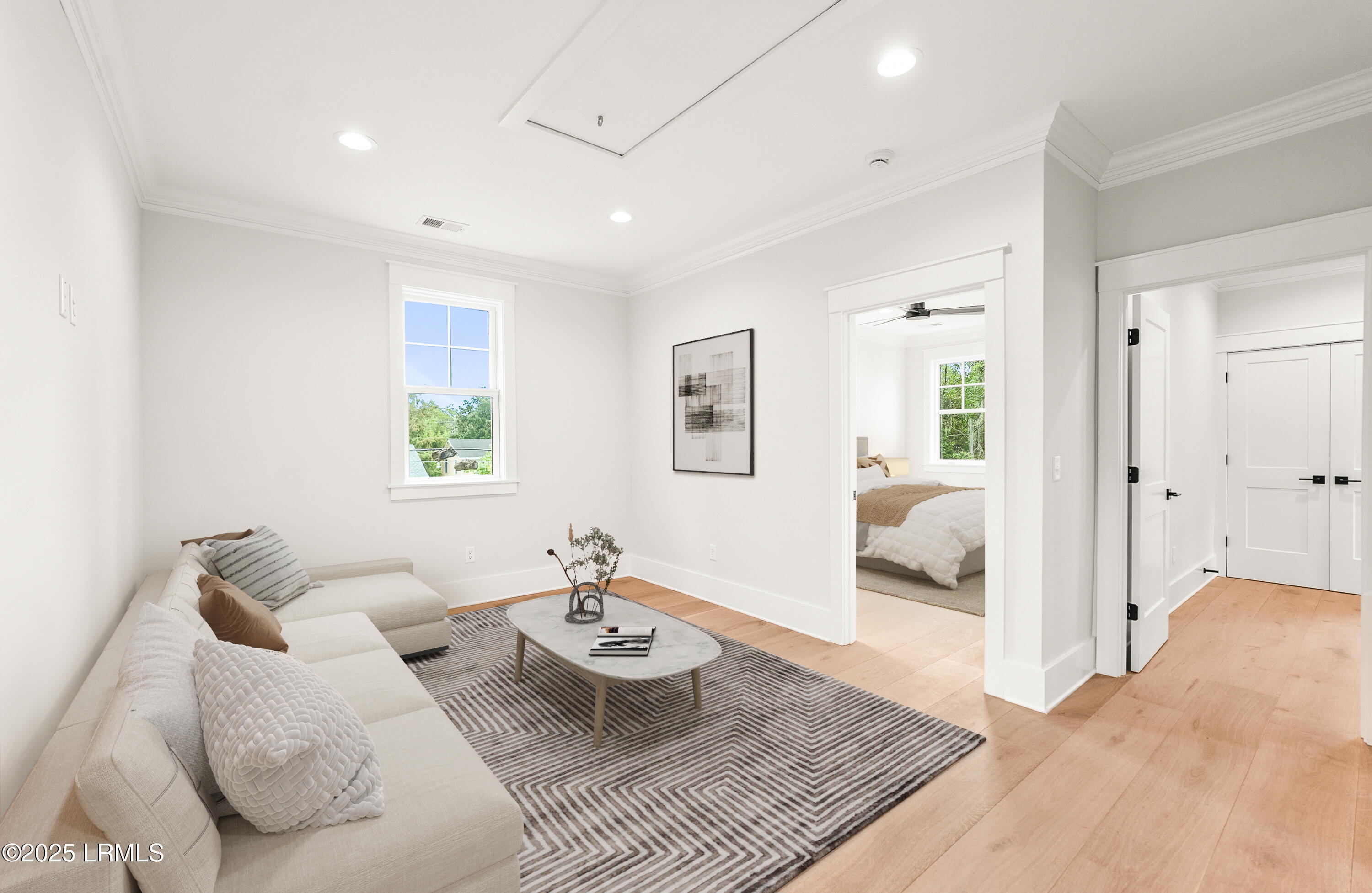 902 Harrington Street Beaufort, SC 29902 - Photo 35 of 35 UPSTAIRS LIVING ROOM