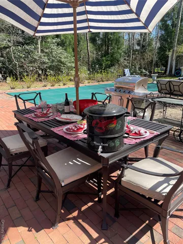 $8,000 | 4 Marion Lane, East Hampton, NY 11937