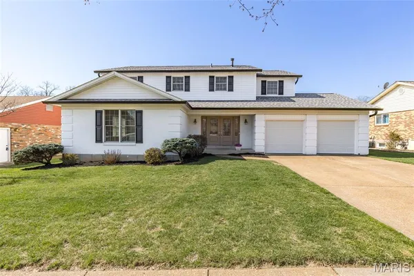 $499,500 | 5150 Olde Silver Place, St. Louis, MO 63128