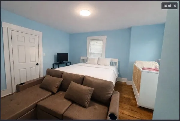 $2,000 | 405 Lakeview Avenue, Unit 2, Lowell, MA 01850