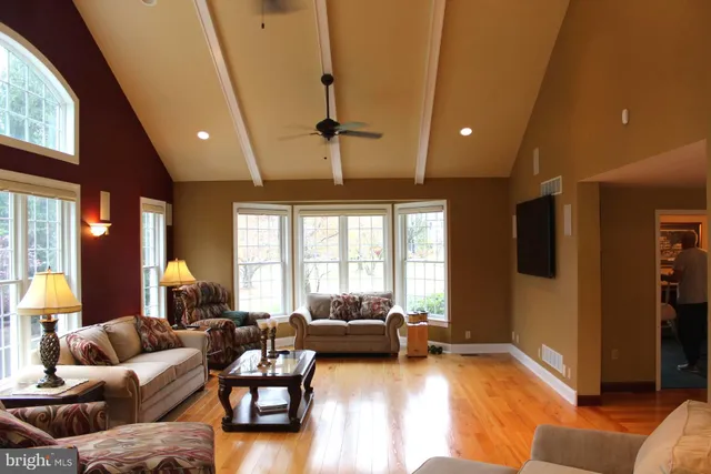 $824,900 | 6 Tiffany Drive, Perkasie, PA 18944