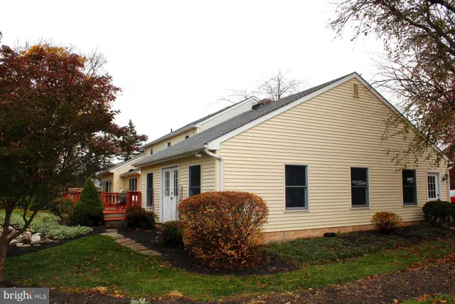 $824,900 | 6 Tiffany Drive, Perkasie, PA 18944