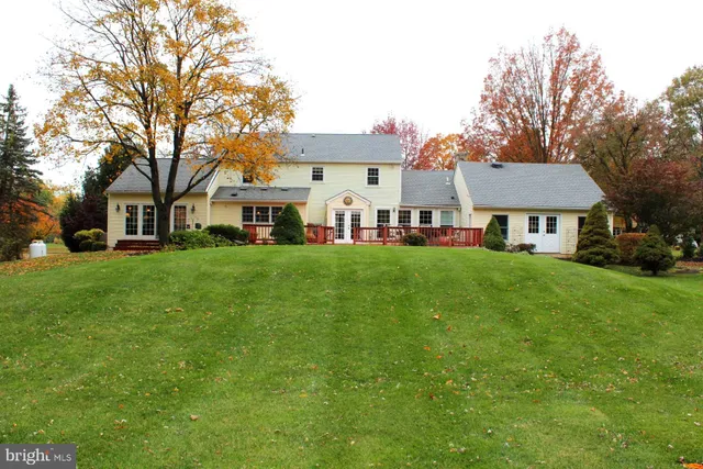 $824,900 | 6 Tiffany Drive, Perkasie, PA 18944