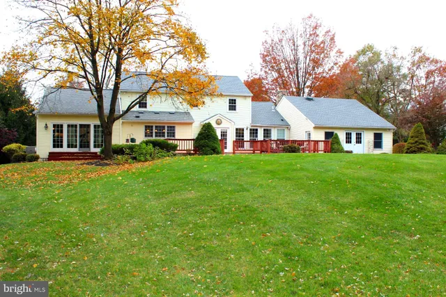 $824,900 | 6 Tiffany Drive, Perkasie, PA 18944