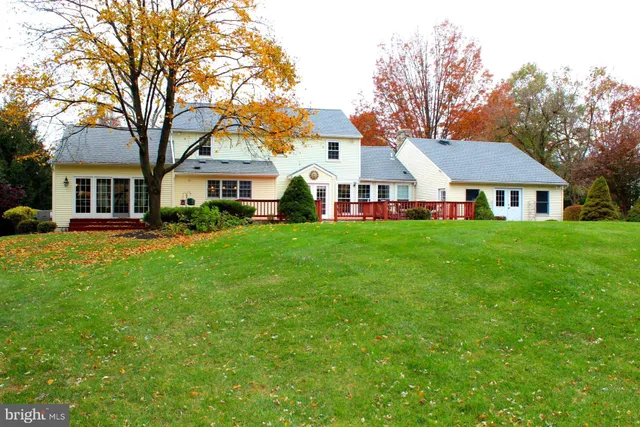 $824,900 | 6 Tiffany Drive, Perkasie, PA 18944