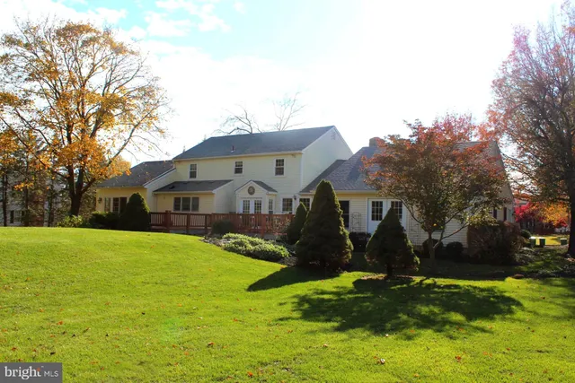 $824,900 | 6 Tiffany Drive, Perkasie, PA 18944