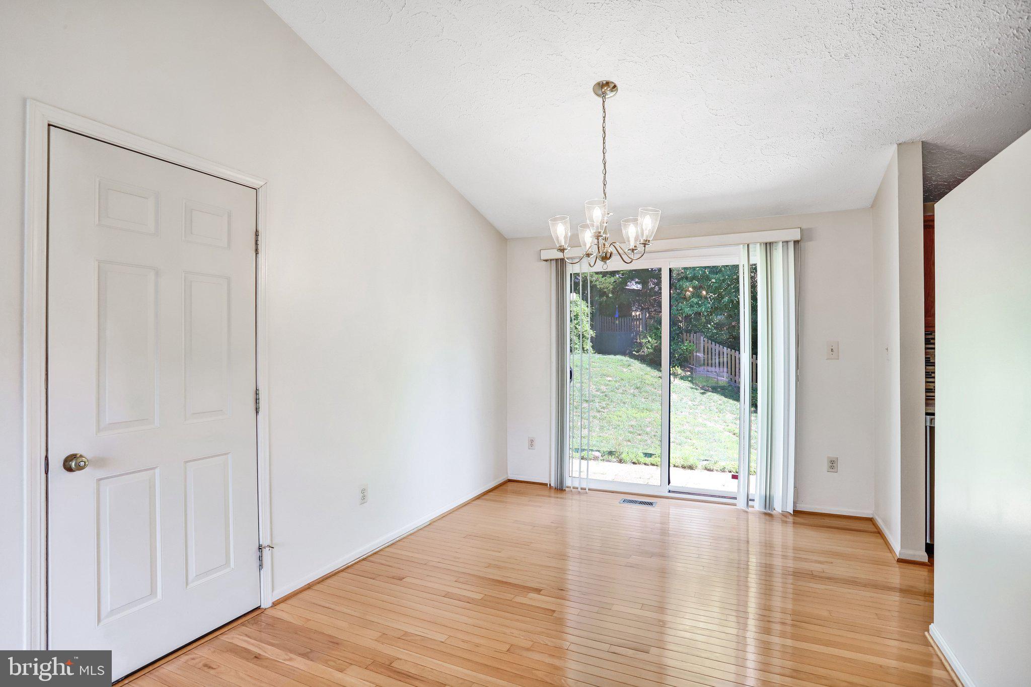 1803 East Beech Road Sterling, VA 20164 - Photo 9 of 34