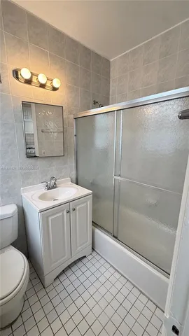 $1,500 | 330 74th Street, Unit 16, Miami Beach, FL 33141