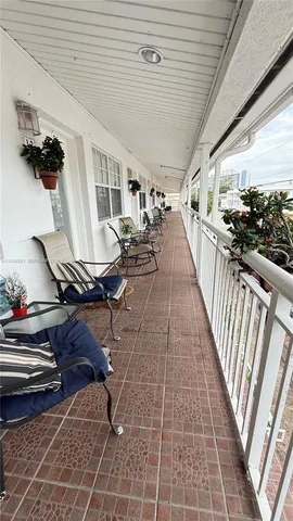 $1,500 | 330 74th Street, Unit 16, Miami Beach, FL 33141