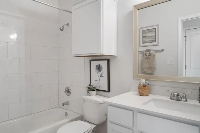 $323,998 | 20604 A Haygrazer Way, Pflugerville, TX 78660