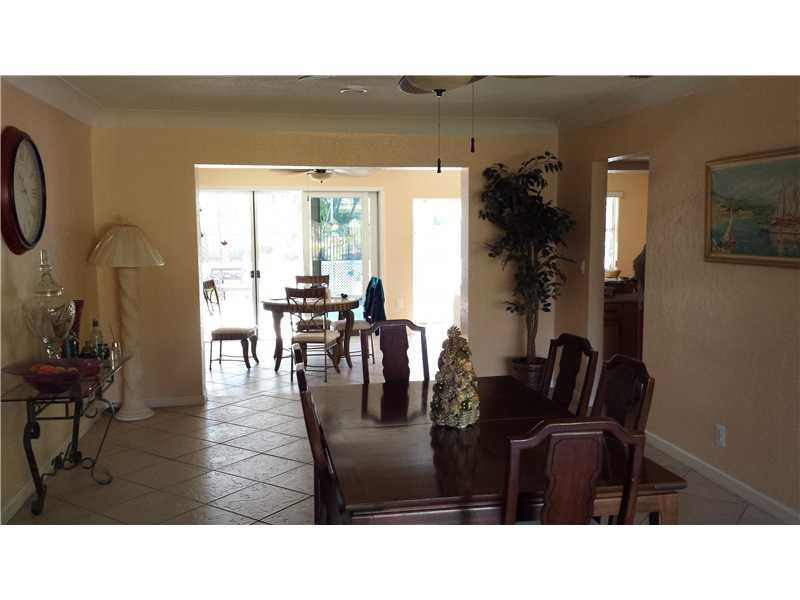 1960 Northeast 30th Court Lighthouse Point, FL 33064 - Photo 5 of 14 Dining Room