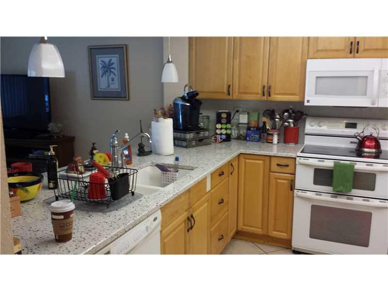 1960 Northeast 30th Court Lighthouse Point, FL 33064 - Photo 8 of 14 Kitchen