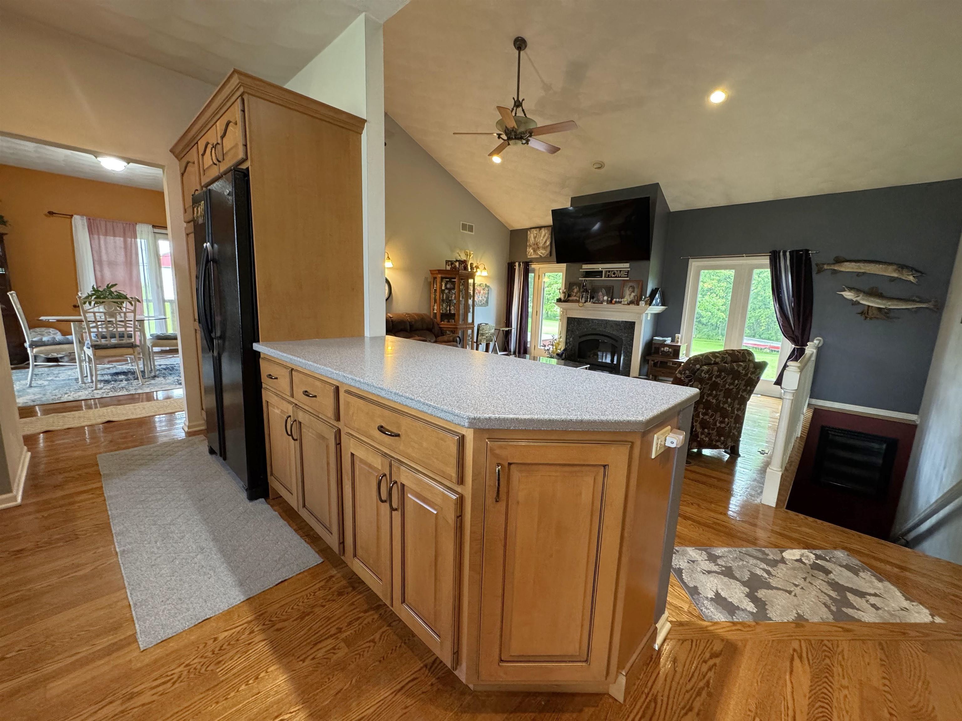 W6430 Patterson Road Monroe, WI 53566 - Photo 16 of 85