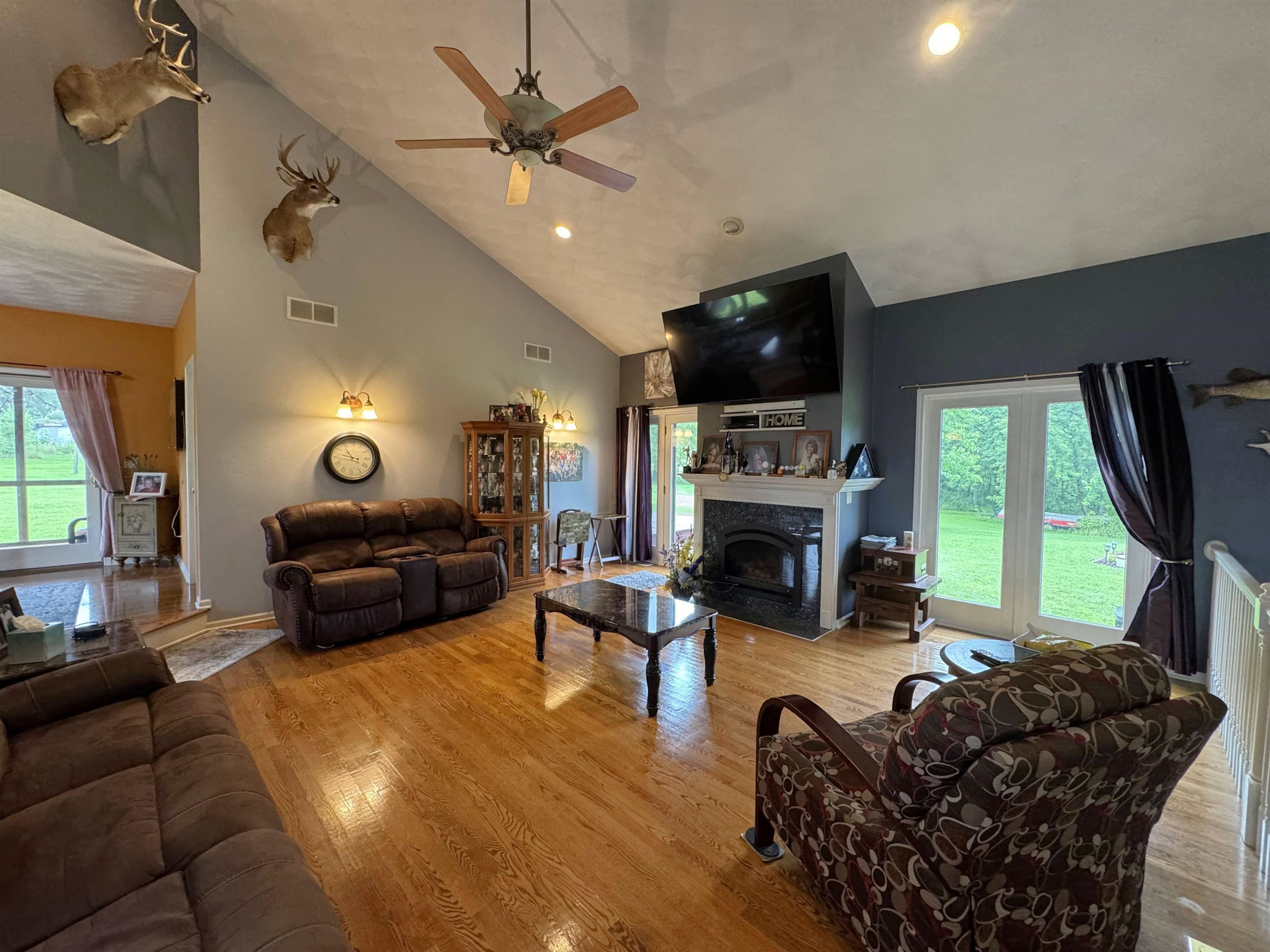 W6430 Patterson Road Monroe, WI 53566 - Photo 10 of 85