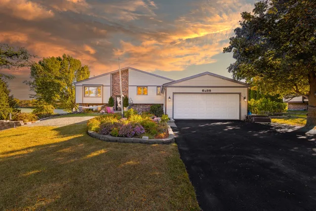 $394,990 | 6338 Thicket Lane, Cherry Valley, IL 61016