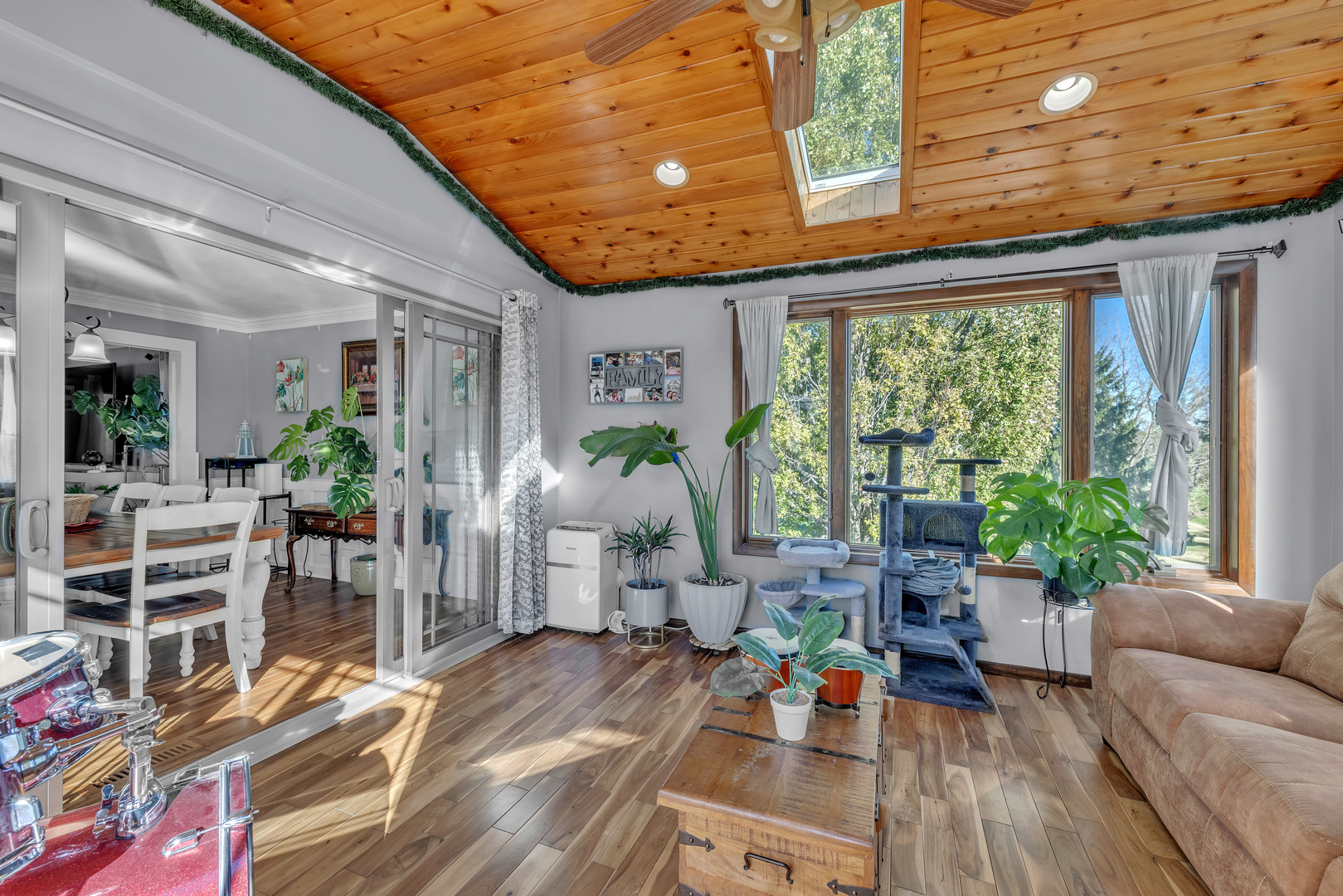 6338 Thicket Lane Cherry Valley, IL 61016 - Photo 13 of 43 a living room with furniture and wooden floor