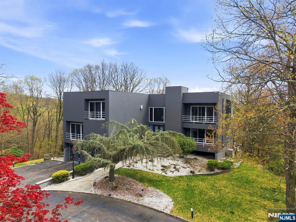 36 Fox Ledge Road Butler, NJ 07405 - Photo 2 of 49