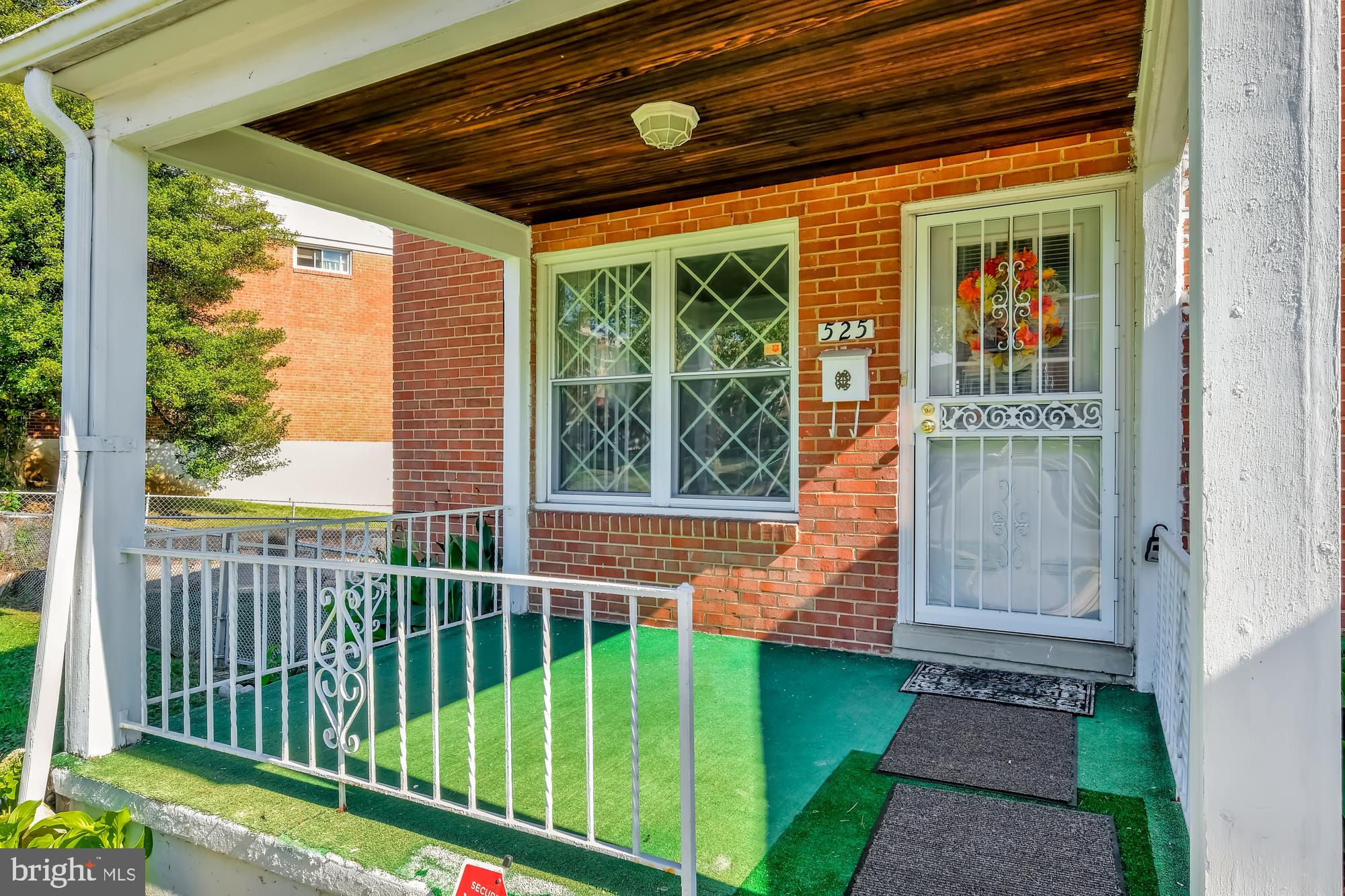 525 Brisbane Road Baltimore, MD 21229 - Photo 3 of 25