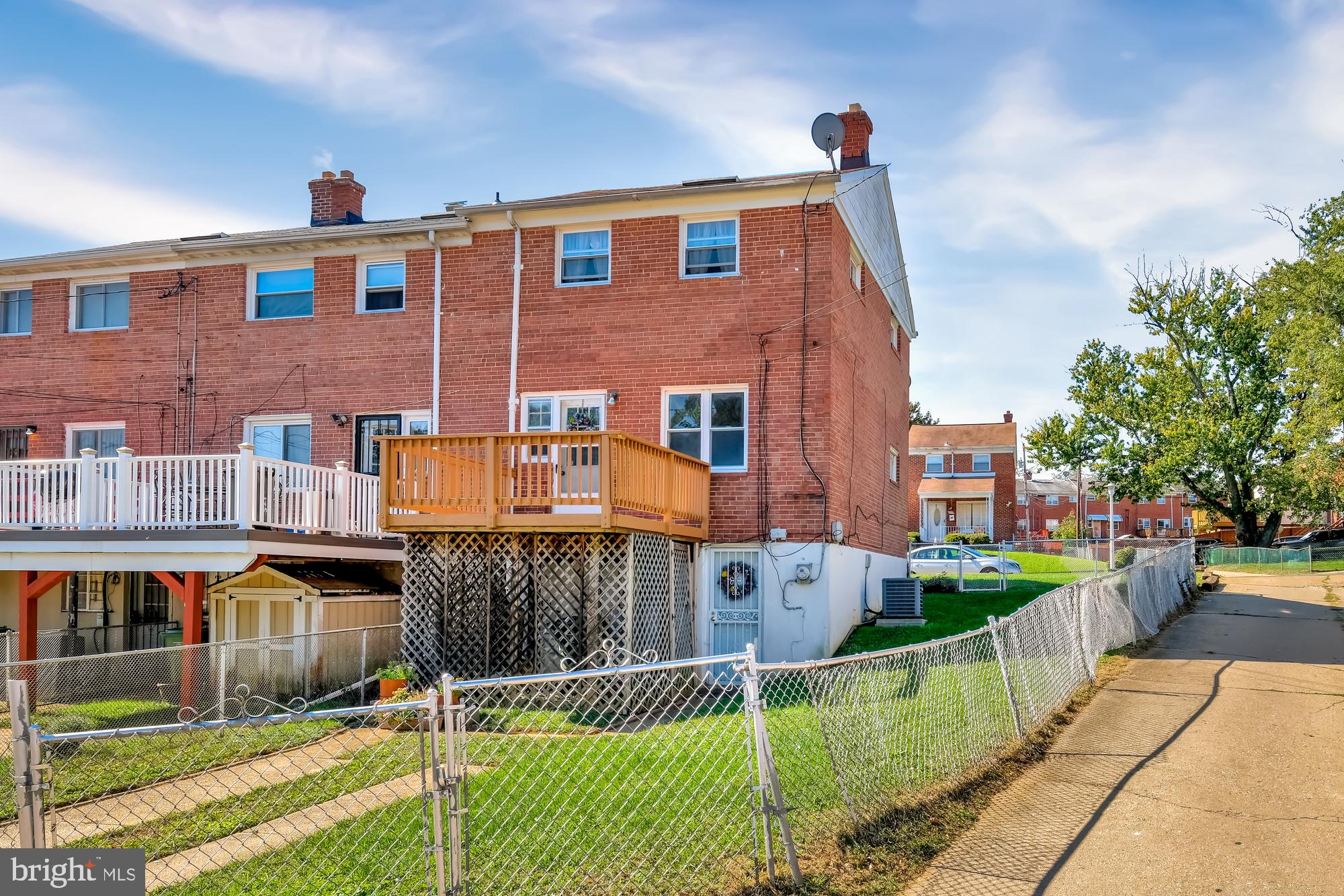 525 Brisbane Road Baltimore, MD 21229 - Photo 24 of 25 Rear Exterior