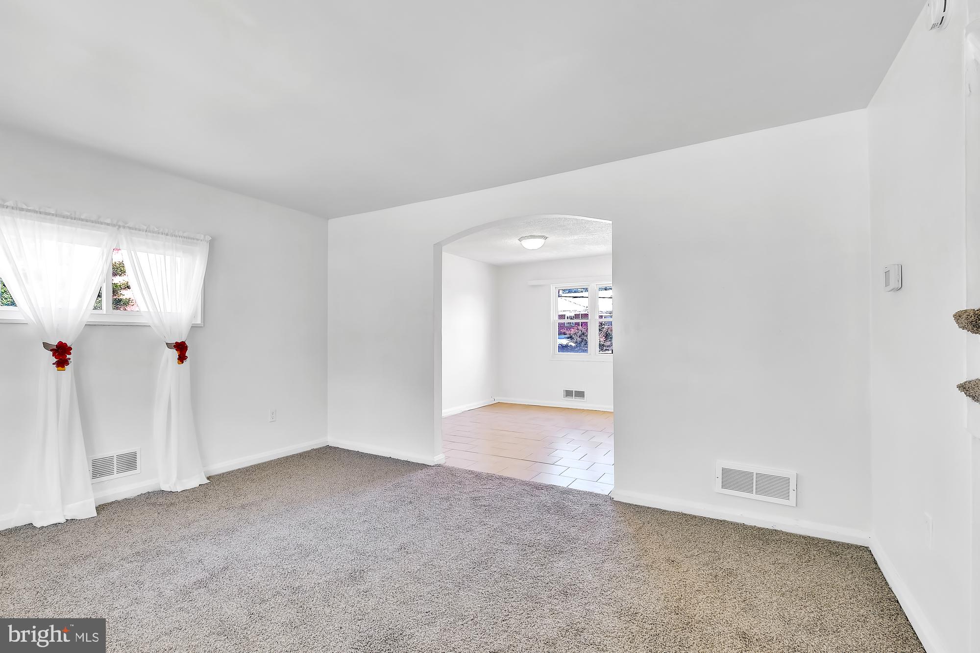 525 Brisbane Road Baltimore, MD 21229 - Photo 6 of 25