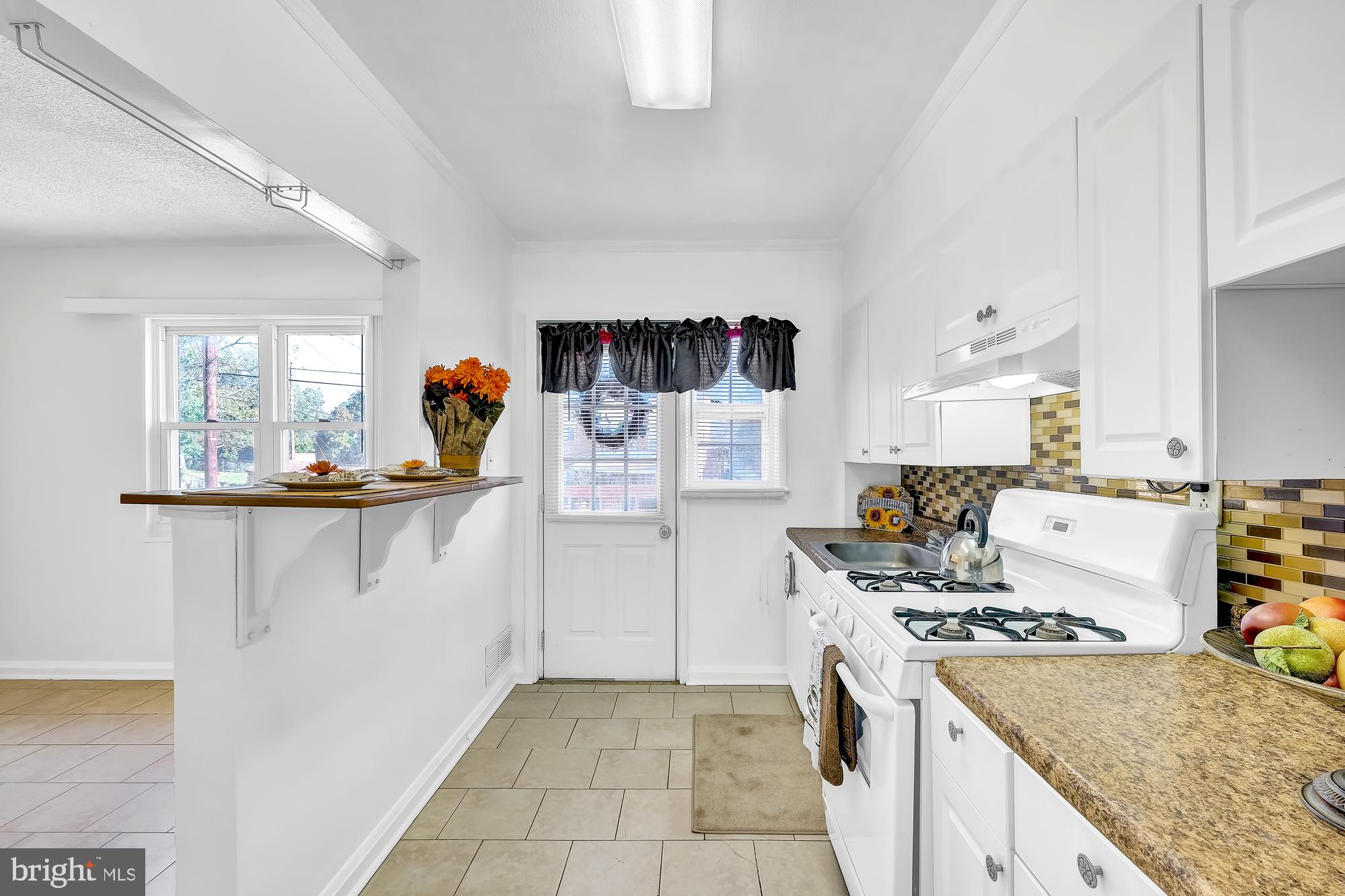 525 Brisbane Road Baltimore, MD 21229 - Photo 10 of 25